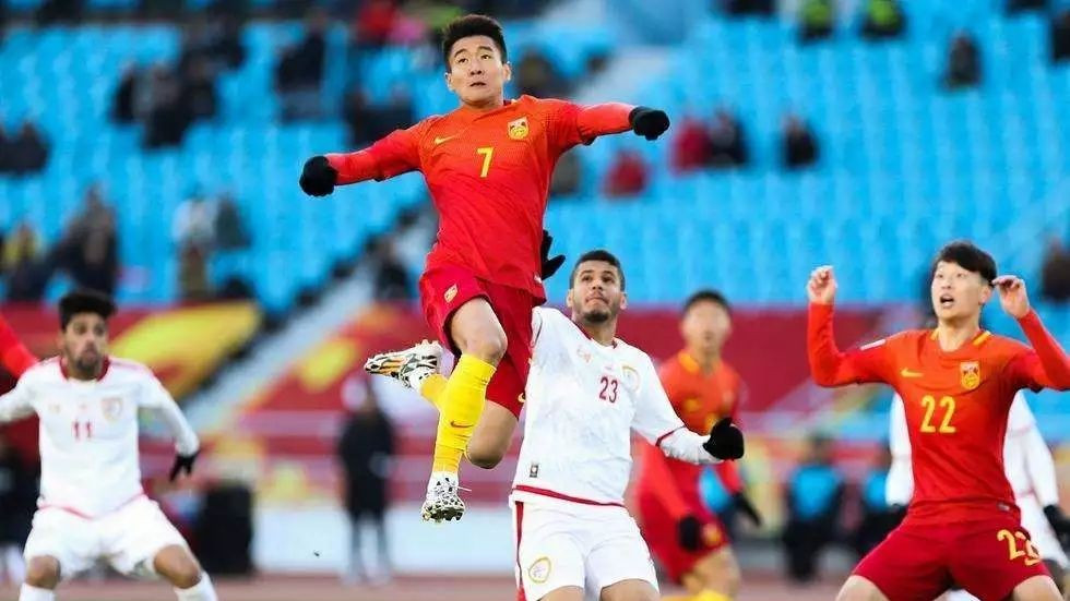 亚洲杯半决赛开战！东道主中国队表现抢眼