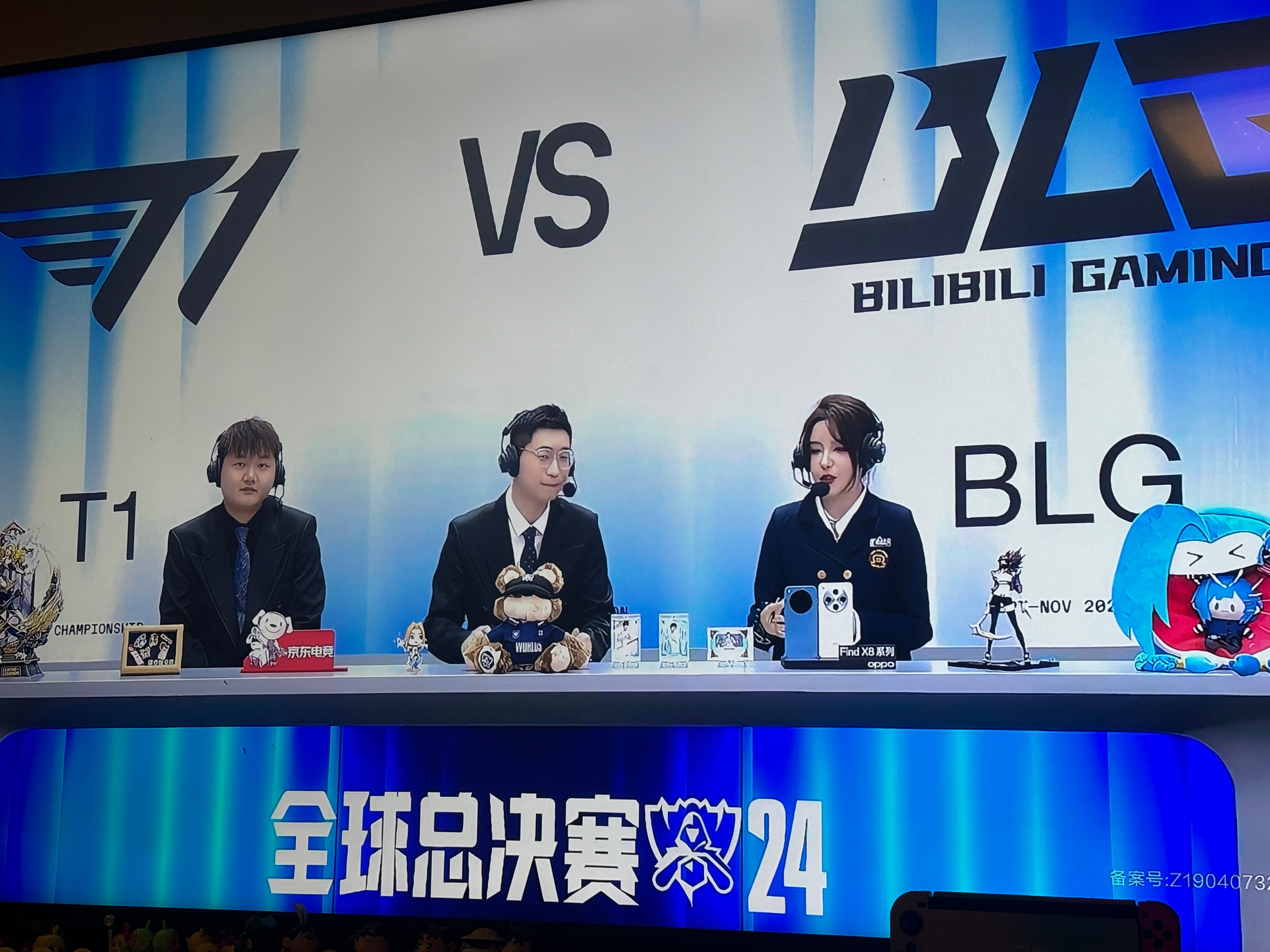  JackeyLove巅峰对决，Faker与90激战加拿大队分钟，比分优势明显胜负难料！