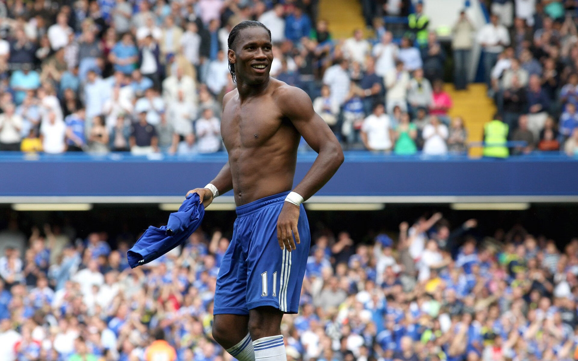 东契奇回归赛场，问鼎冠军首场状态亮眼，热火观众沸腾！